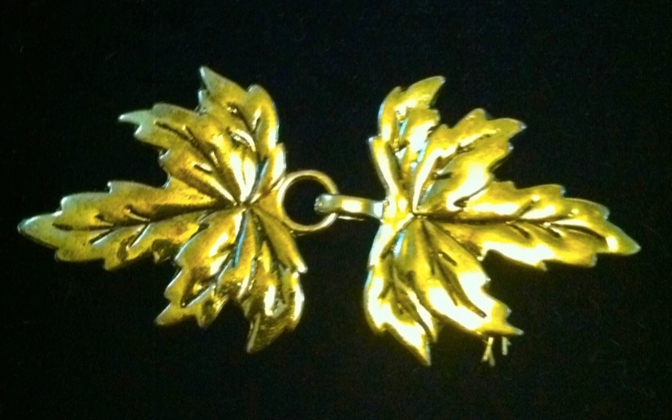 Cloak Clasp - Leaf Cloak Clasp Silver or Gold