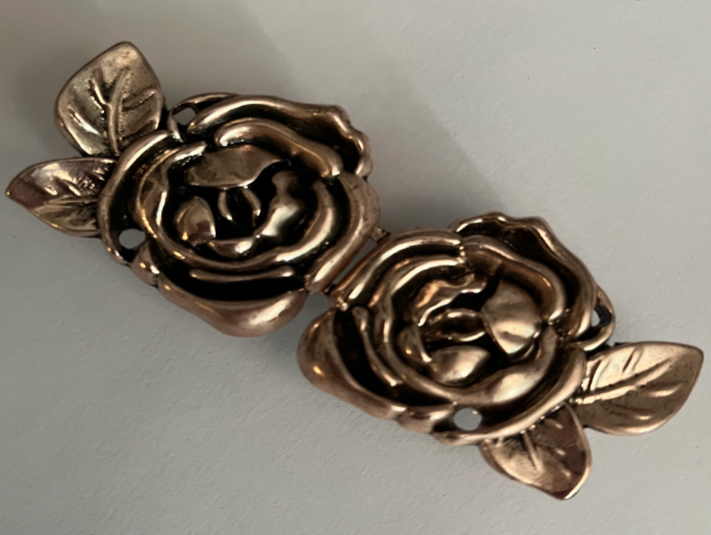Cloak Clasp - Rose Cloak Clasp Gold or Silver