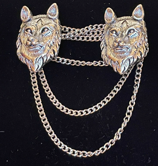 Cloak Clasp - Wolf Cloak Clasp Gold or Silver