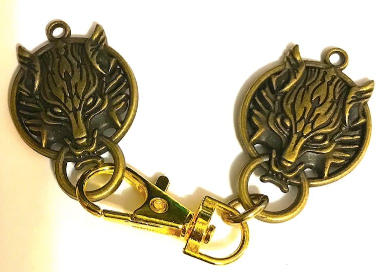 Cloak Clasp - Flat Wolf Cloak Clasp available in silver or gold.