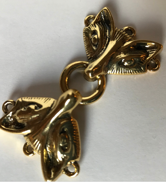 Cloak Clasp - Fox Cloak Clasp available in silver or gold.