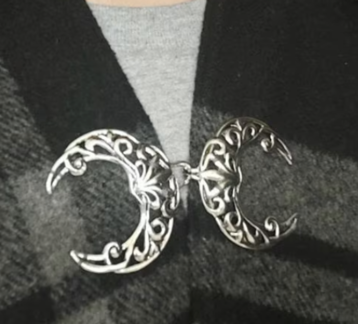 Cloak Clasp - Moon Cloak Clasp Silver, Gold or Black
