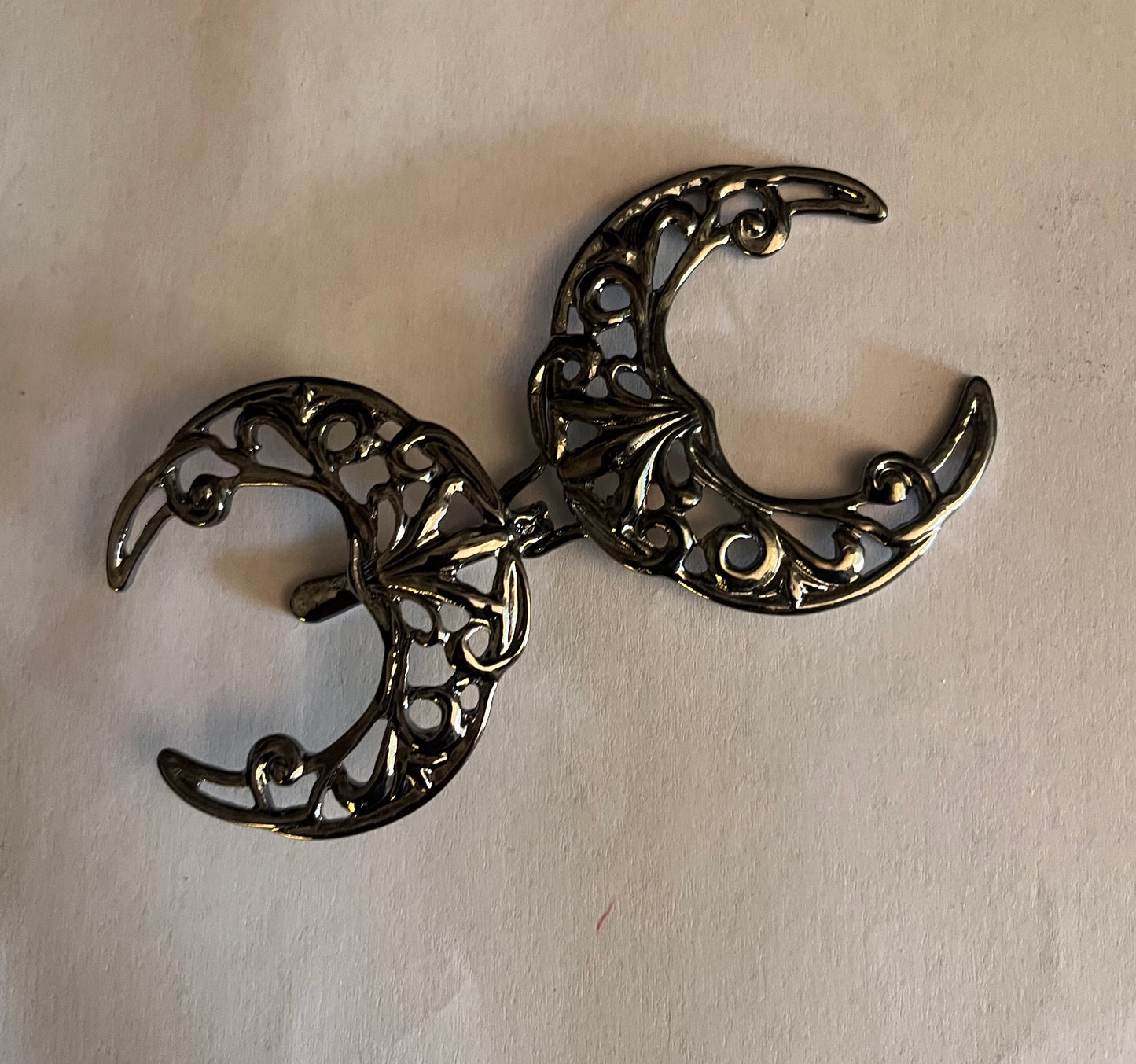 Cloak Clasp - Moon Cloak Clasp Silver, Gold or Black