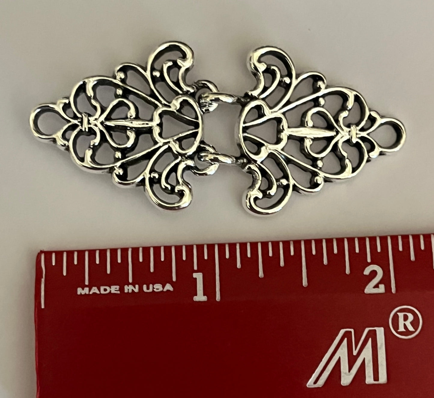 Cloak Clasp - Filigree Set of 3, Cloak Clasps in Silver or Gold