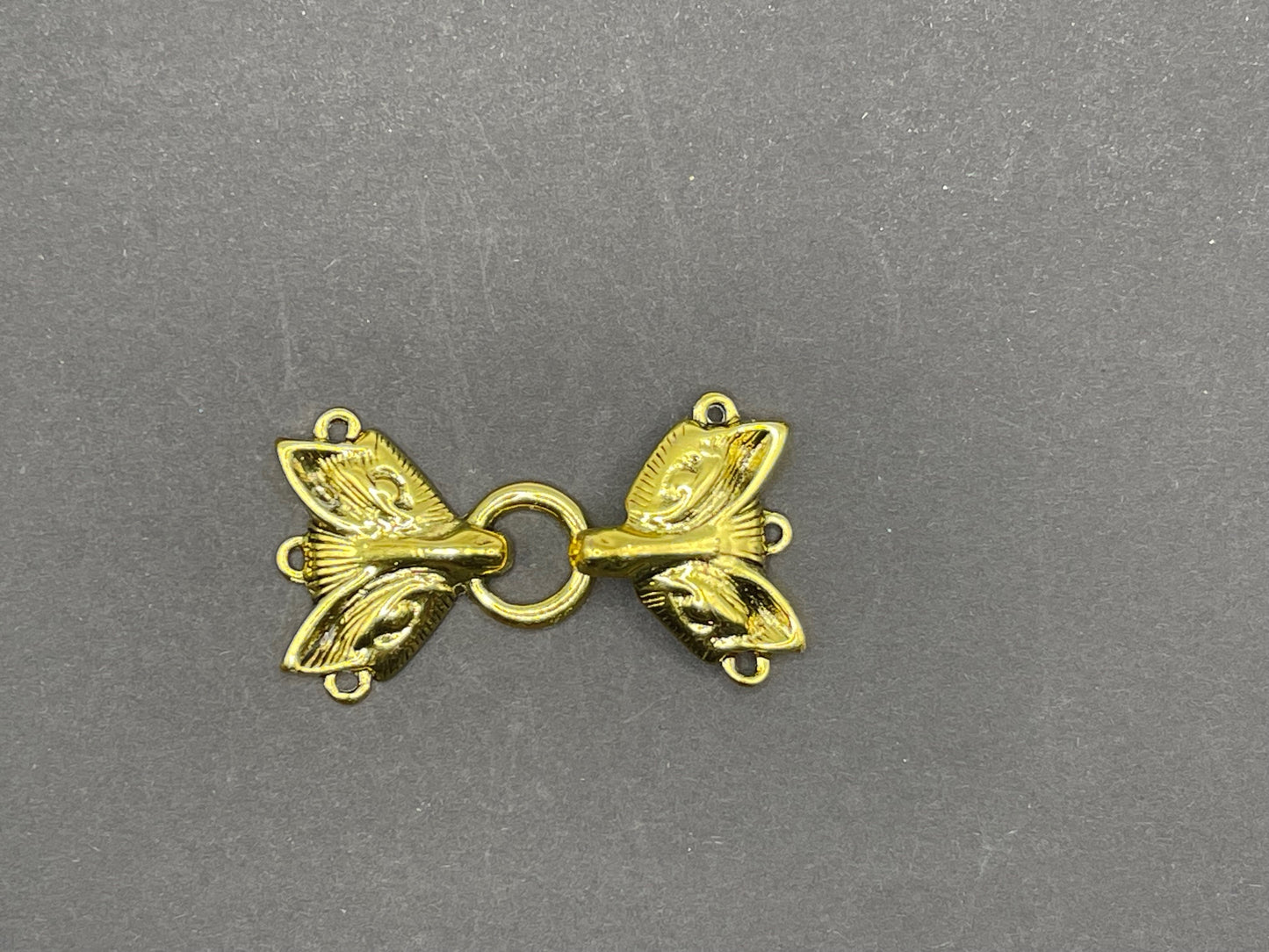 Cloak Clasp - Fox Cloak Clasp available in silver or gold.