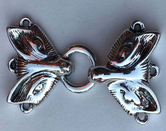 Cloak Clasp - Fox Cloak Clasp available in silver or gold.