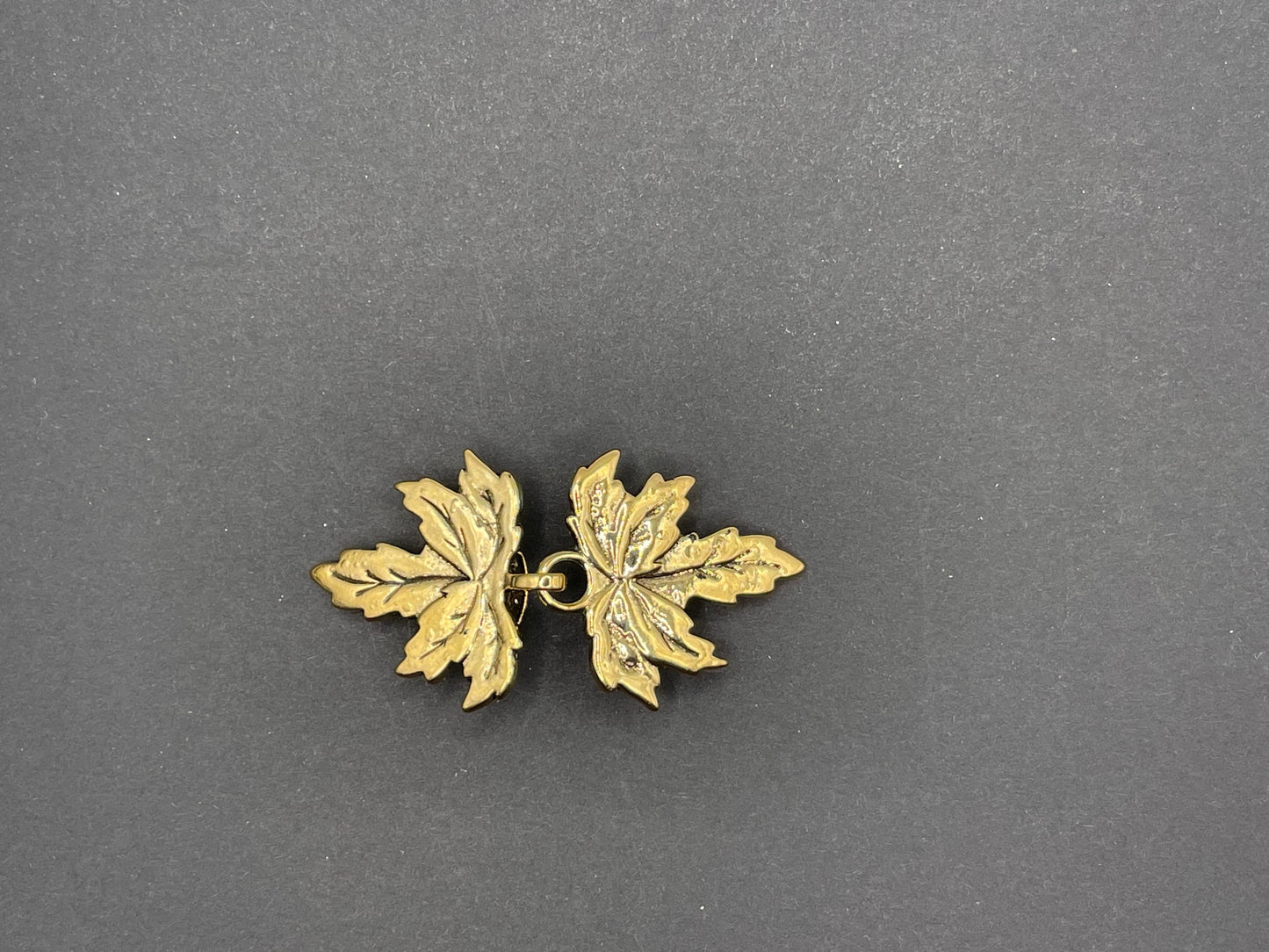 Cloak Clasp - Leaf Cloak Clasp Silver or Gold
