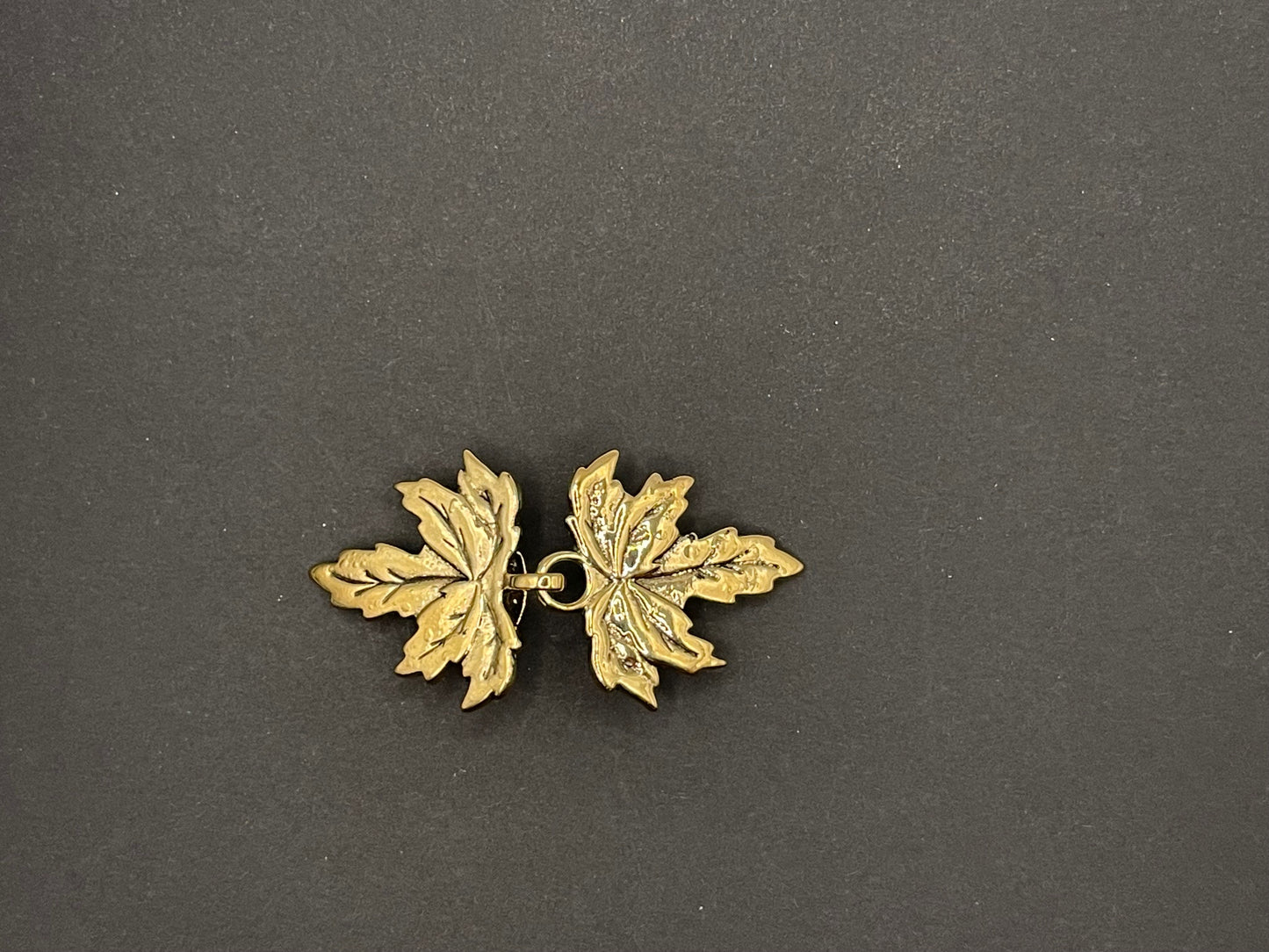 Cloak Clasp - Leaf Cloak Clasp Silver or Gold