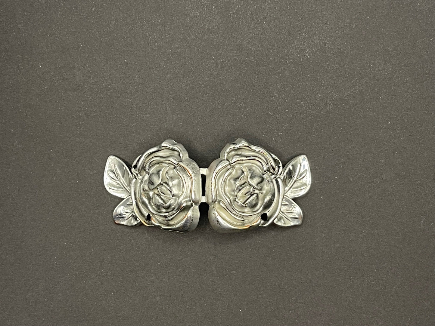 Cloak Clasp - Rose Cloak Clasp Gold or Silver