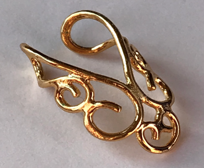 Ear Cuff - Chevron Filigree Ear Cuff in Gold